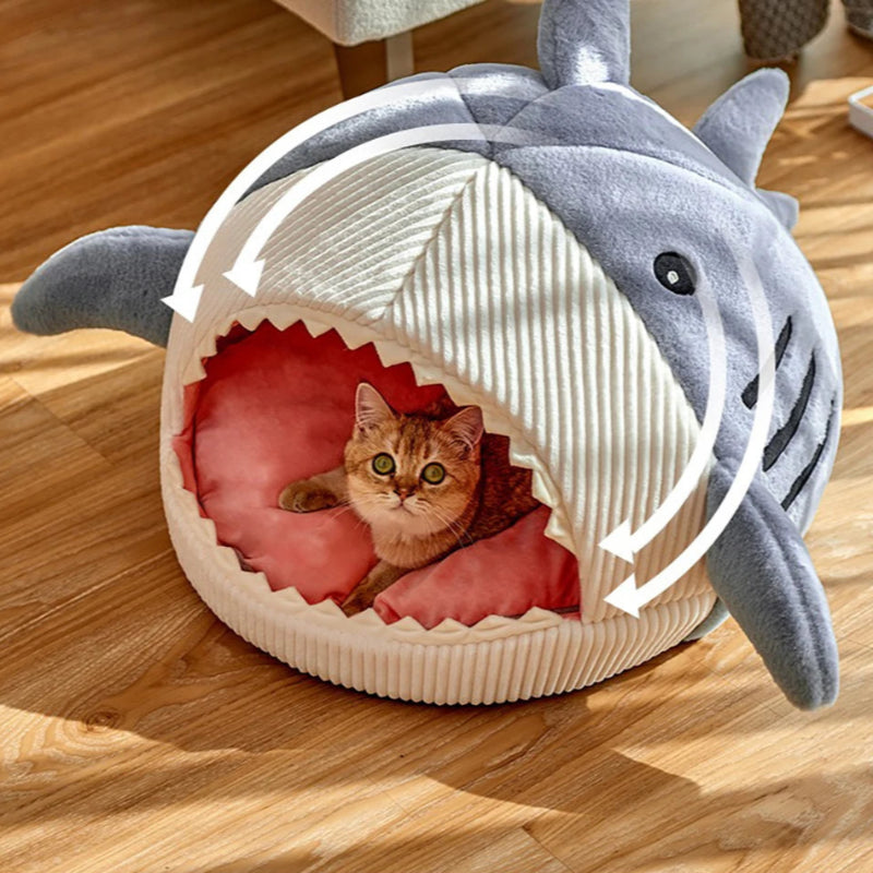 Enclosed Warm Cat Bed