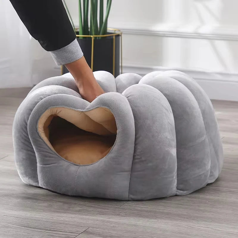 Pumpkin Warm Cat Bed